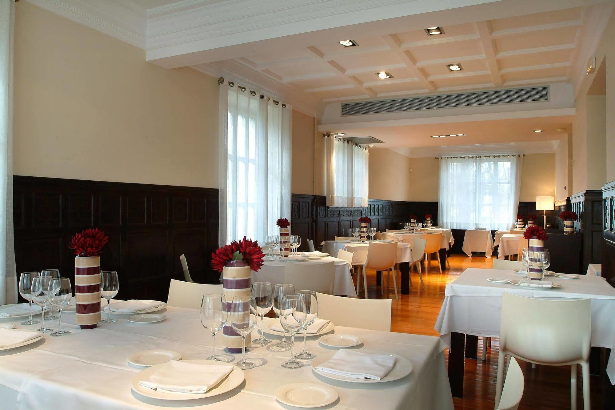 Guest house Carolinas Garden Santander